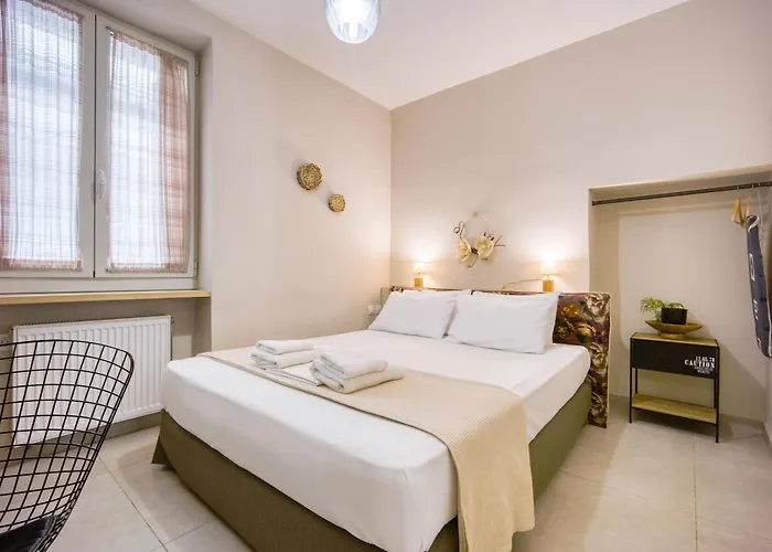 Pagrati/Hilton Area, Bentzi
